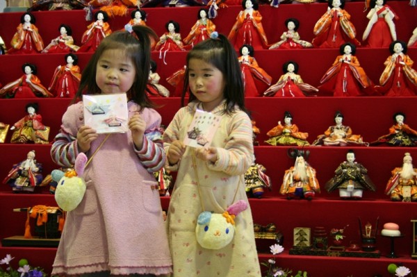 Как в Японии отмечают праздник девочек Хина мацури