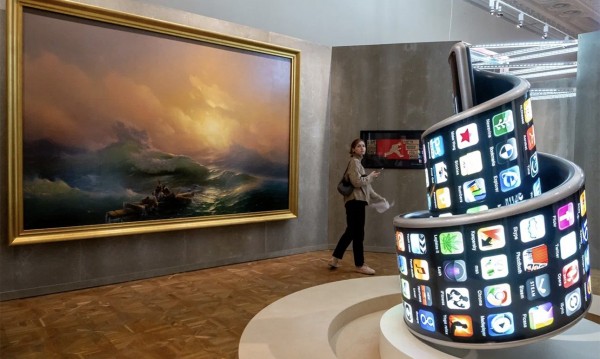 Русский музей вышел на связь