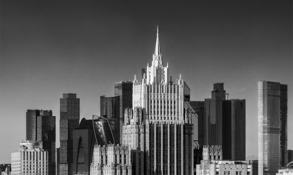 Образ Москвы в работах двух влюбленных в нее фотографов