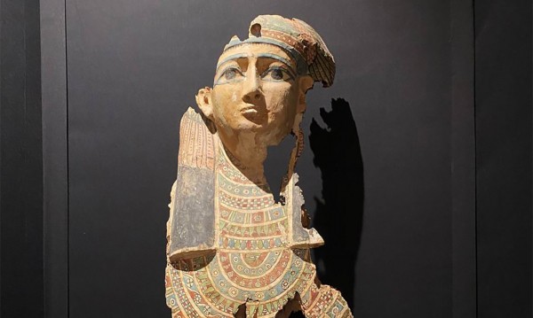 Почем саркофаг, Красная Шапочка и платки Hermès Почем саркофаг, Красная Шапочка и платки Hermès