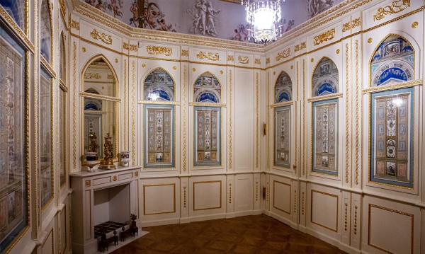 Апартаменты Екатерины II в Царском Селе готовы принять всех желающих — но понемногу