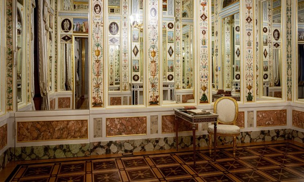 Апартаменты Екатерины II в Царском Селе готовы принять всех желающих — но понемногу