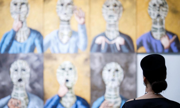 Выставка Натальи Нестеровой в Третьяковке: пасьянсы о человечестве Выставка Натальи Нестеровой в Третьяковке: пасьянсы о человечестве