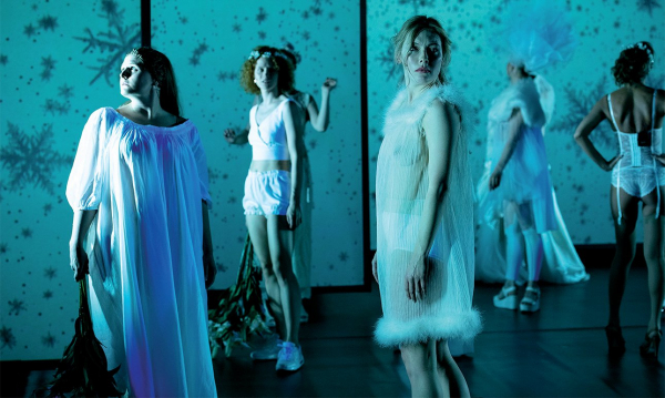 Борис Юхананов: «Фрактальный метод работы очень продуктивен и избавляет от стагнации» Борис Юхананов: «Фрактальный метод работы очень продуктивен и избавляет от стагнации»