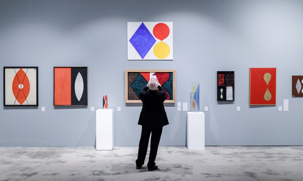 Парадоксальный взгляд на Валерия Юрлова в Новой Третьяковке