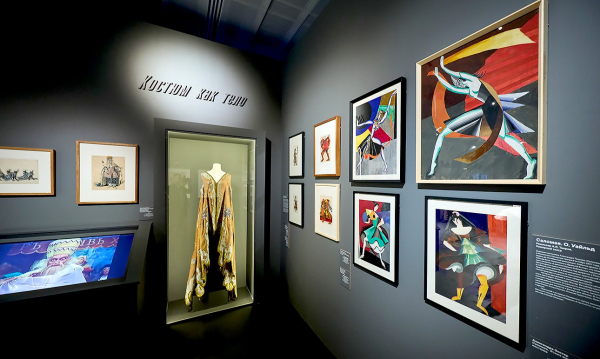 Еврейский музей приглашает гостей новой выставки на танец