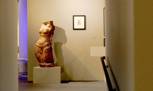 Еврейский музей приглашает гостей новой выставки на танец