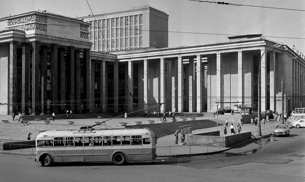 Массивное изящество для состоятельных гедонистов: ар-деко 100 лет Массивное изящество для состоятельных гедонистов: ар-деко 100 лет