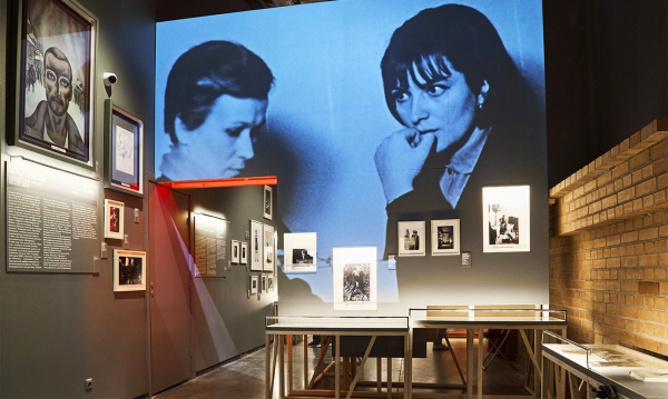 Штирлиц идет по коридору: выставка про женщин-режиссеров