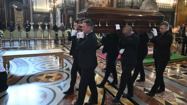 В Тбилиси началась панихида по Зурабу Церетели В Тбилиси началась панихида по Зурабу Церетели