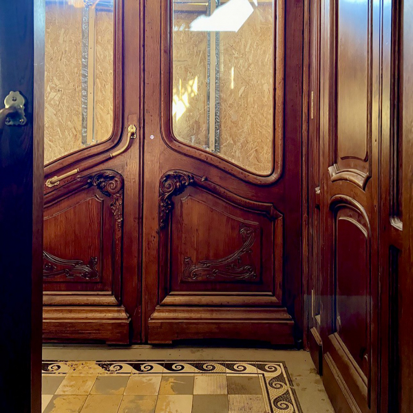 Дом Бака в Петербурге вернул себе дореволюционные двери Дом Бака в Петербурге вернул себе дореволюционные двери