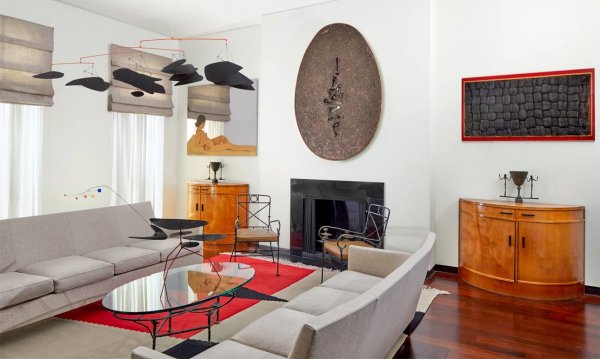 Галеристка Даниела Люксембург продает свою коллекцию на аукционе