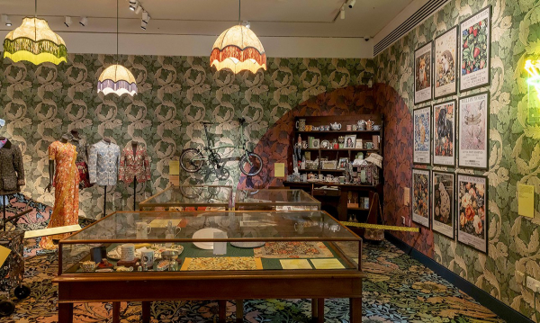 Приключения Уильяма Морриса в XXI веке: от атомной подлодки до Hello Kitty