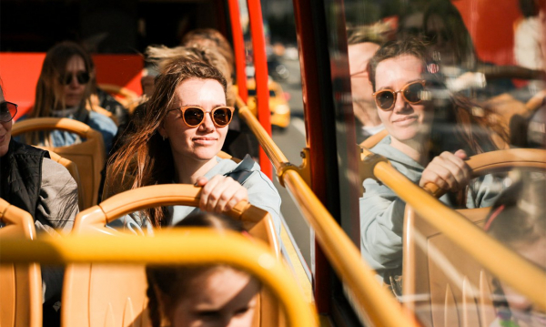 В Москве запустили культурный центр на колесах