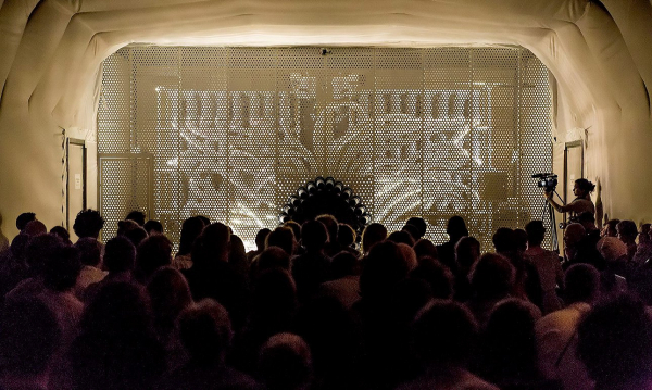 Проект «Красная Москва. Женщина в большом городе» исследует модную тему с нового ракурса