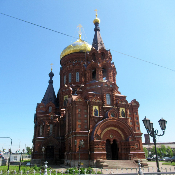 Роспись храма сверяют с фотографиями Карла Буллы