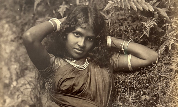 «Шедевры ранней фотографии» в ЦВК Béton: от фотоминиатюр до стереосъемки