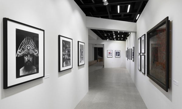 Два века фотографии в петербургском Манеже