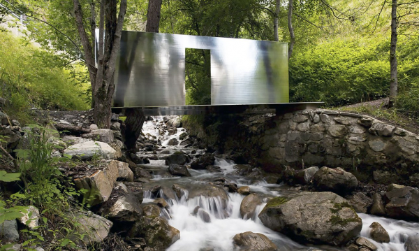 Старинные британские поместья обрастают арт-объектами Старинные британские поместья обрастают арт-объектами