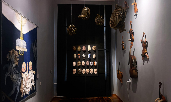 «Фрагменты эпохи» в интерьерах особняка