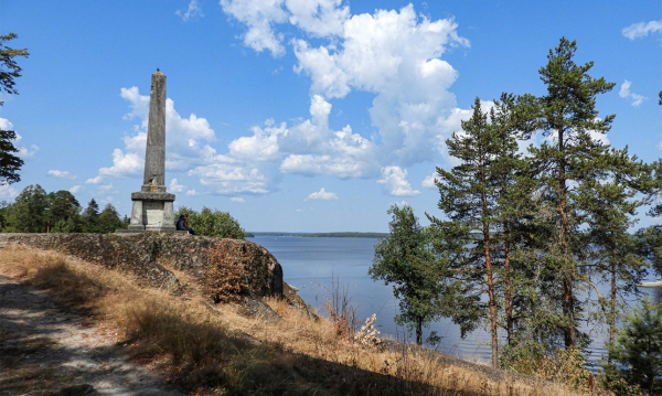 Александр Смирнов: «Парк Монрепо, в отличие от других, не перестраивался» Александр Смирнов: «Парк Монрепо, в отличие от других, не перестраивался»