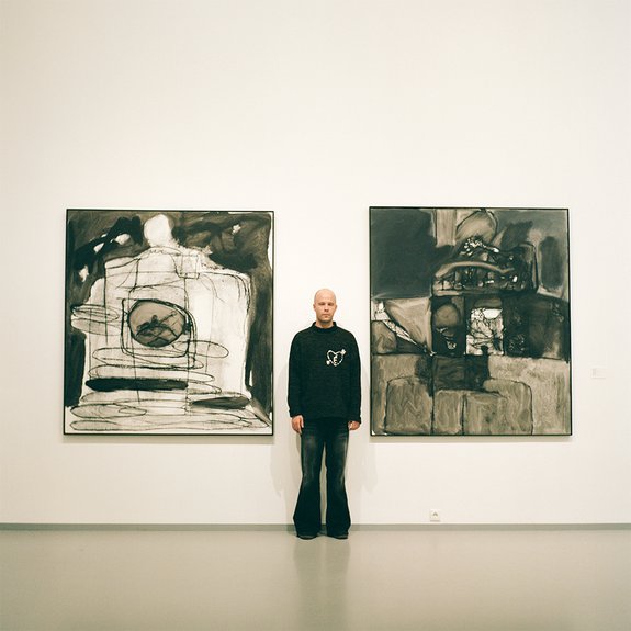 Евгений Музалевский: «Я не воспринимаю выставку как что-то конечное. Для меня это скорее метаболизм» Евгений Музалевский: «Я не воспринимаю выставку как что-то конечное. Для меня это скорее метаболизм»