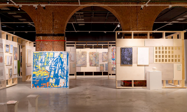 blazar: отражения в реке и находки на асфальте blazar: отражения в реке и находки на асфальте