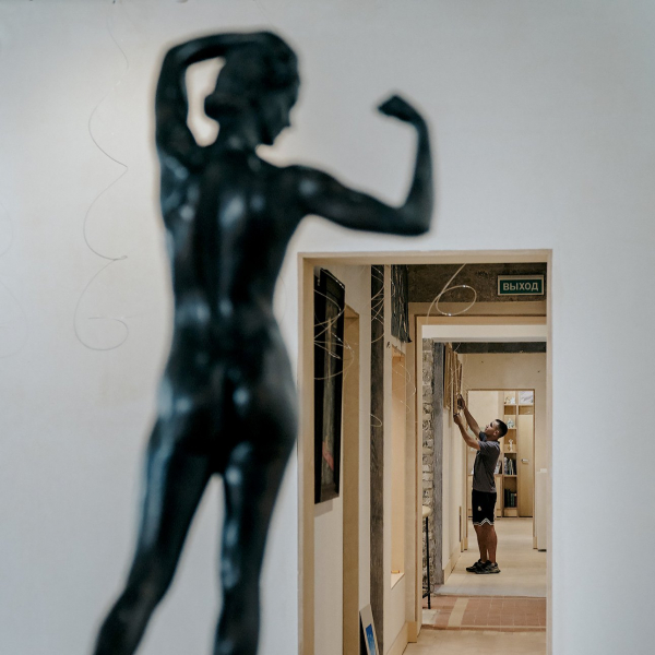 Как погрузиться в недра художественной коммуны