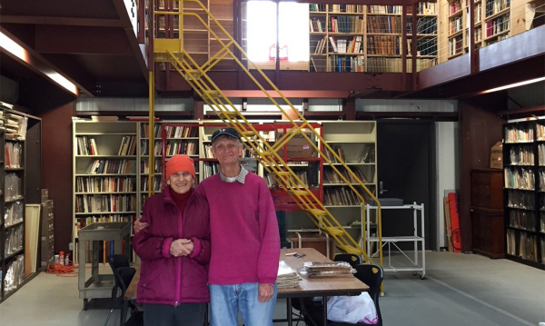 Джон Боулт и Николетта Мислер передают свою библиотеку музею в Салониках Джон Боулт и Николетта Мислер передают свою библиотеку музею в Салониках