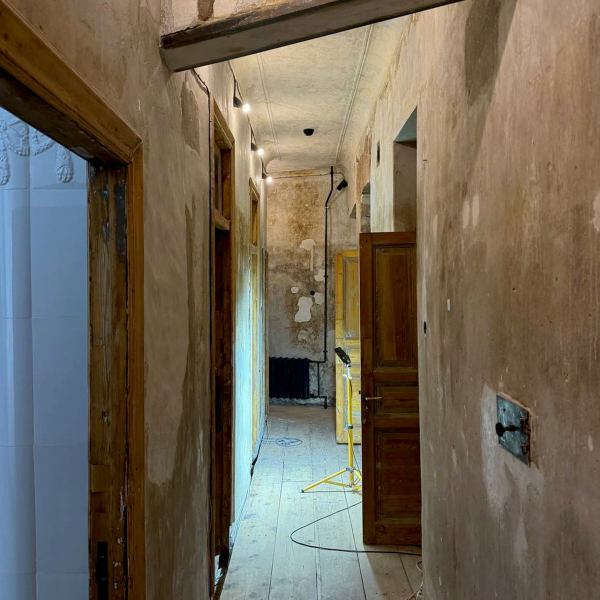 Музей ОБЭРИУ в Петербурге открылся тотальным перформансом с живыми чижиками Музей ОБЭРИУ в Петербурге открылся тотальным перформансом с живыми чижиками