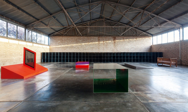 Здание архитектурного бюро Дональда Джадда возродилось из пепла Здание архитектурного бюро Дональда Джадда возродилось из пепла