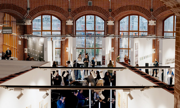 «Обертон»: круговорот графики в бывшем депо «Обертон»: круговорот графики в бывшем депо