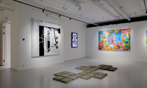 Уличная волна захлестнула сразу три этажа Уличная волна захлестнула сразу три этажа