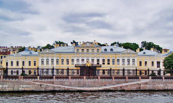 ВТБ приглашает на прогулку по знаковым местам Санкт-Петербурга