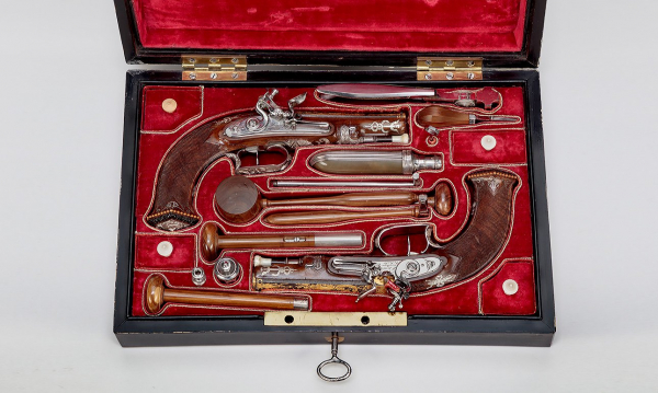 Выставка о дуэлях: роковое мороженое и простреленный мизинец