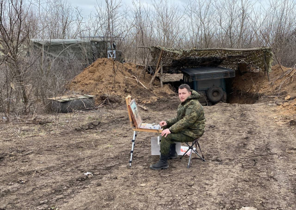 «Совсем близко к боевым событиям»: директор студии Грекова — о работе военного художника, преемственности и шедеврах