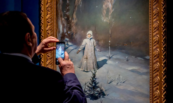 Виктор Васнецов: доставка жар-птицы ковром-самолетом Виктор Васнецов: доставка жар-птицы ковром-самолетом