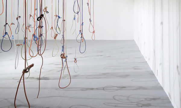 Марет Анне Сара: «Искусство стало необходимым, поскольку ничто другое не помогало»