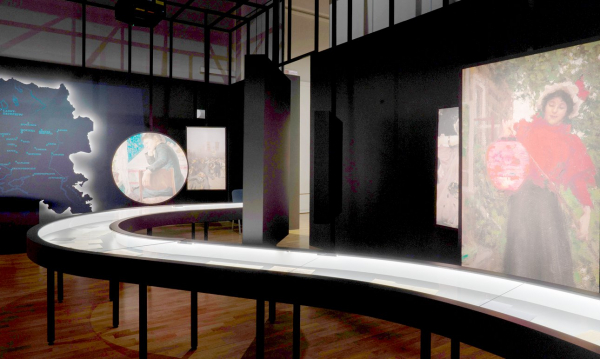 Юлия Наполова: «Экспозиционный дизайн становится равноправным художественным высказыванием» Юлия Наполова: «Экспозиционный дизайн становится равноправным художественным высказыванием»