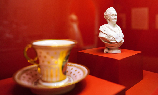 В Москве идут две выставки про один год из жизни Екатерины II