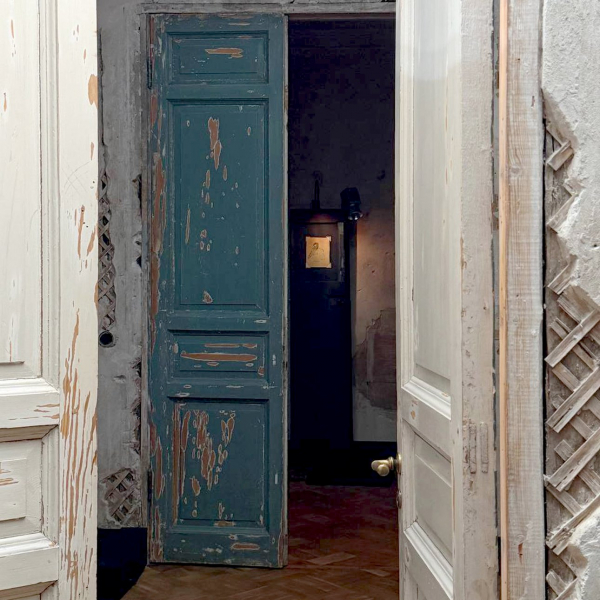 Музей ОБЭРИУ в Петербурге открылся тотальным перформансом с живыми чижиками Музей ОБЭРИУ в Петербурге открылся тотальным перформансом с живыми чижиками