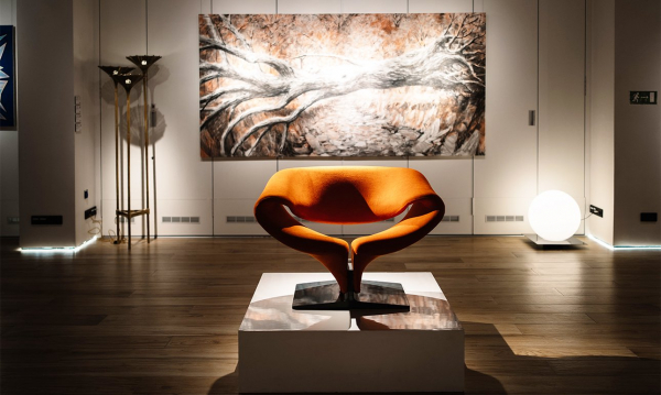 Коллекционный дизайн и искусство музейного уровня на выставке Vladey в Бахрушинском