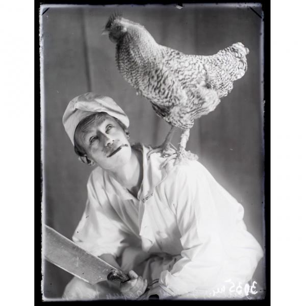 Всеволода Мейерхольда у руля театральной машины показывают в Центре «Зотов»