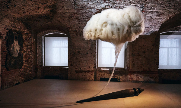 Временные мосты наводят на выставке-экскурсии «Будущее воспоминаний» Временные мосты наводят на выставке-экскурсии «Будущее воспоминаний»