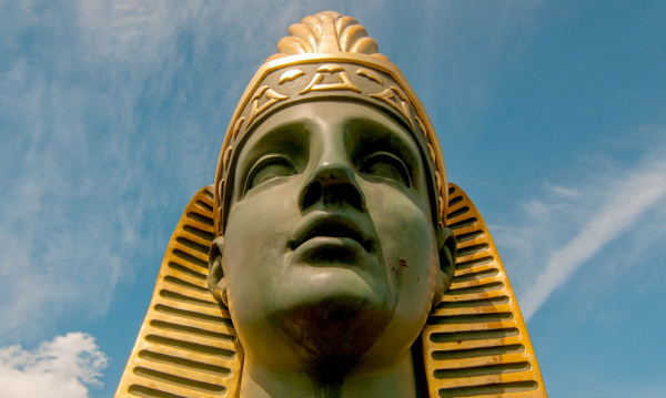 Сфинксы без загадок и пока без коррозии чугуна