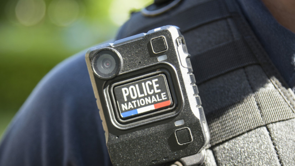 Parisien: во Франции нашли гараж, куда изначально привезли украденное из Лувра