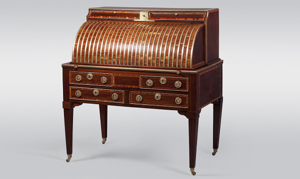 Российский антикварный салон отмечает юбилей Российский антикварный салон отмечает юбилей