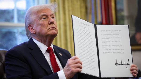 Трамп подписал указ «о восстановлении истины и разумности в истории» США Трамп подписал указ «о восстановлении истины и разумности в истории» США