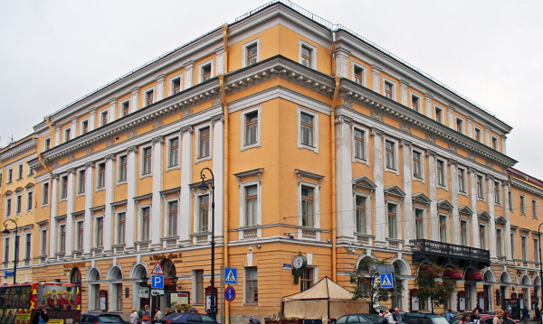 ВТБ приглашает на прогулку по знаковым местам Санкт-Петербурга