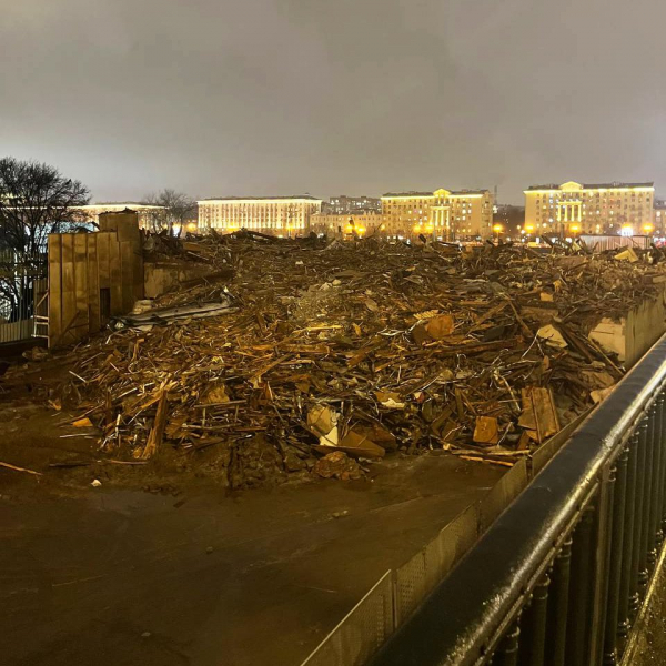 Наследие конструктивизма в руинах: снос здания дирекции Парка Горького